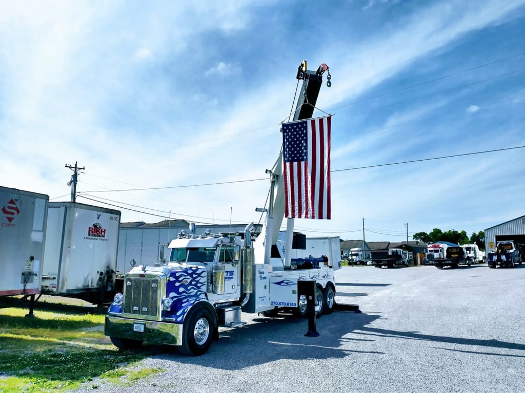 heavy duty towing company, heavy wrecker service, glasgow, ky, CTS Towing & Recovery